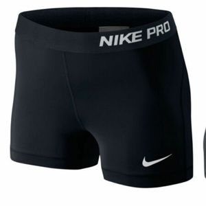 Black Nike pros compression shorts
